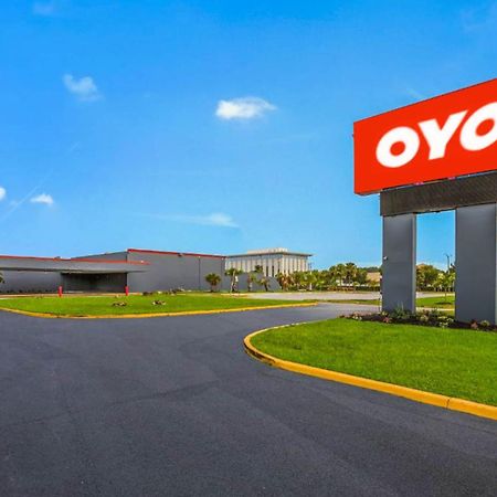 Oyo Hotel Orlando Airport Exterior foto