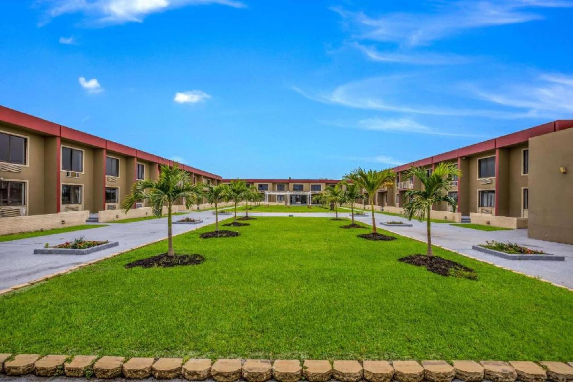 Oyo Hotel Orlando Airport Exterior foto